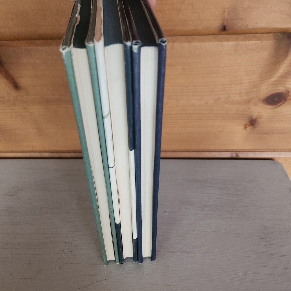 Bundle of 3 vintage Hilda Simon art science books Insects Feathers Parasites‎ - Picture 6 of 12